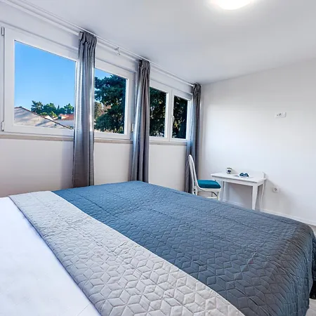 Mode شقة دوبروفينك