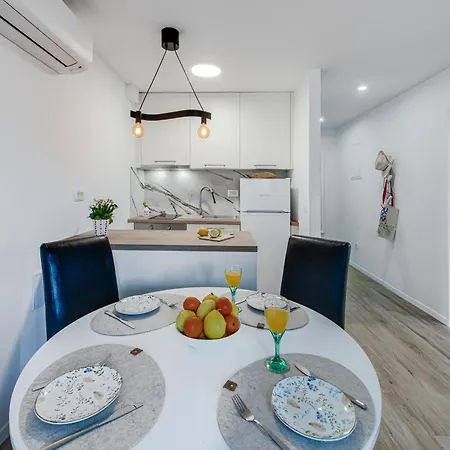 Mode Apartment *