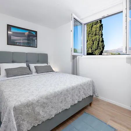 شقة Mode دوبروفينك